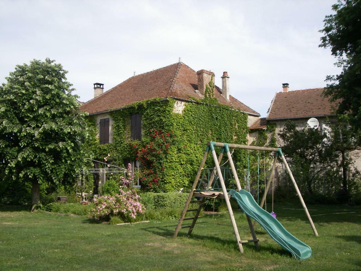 La Ferme Le Merger Acomodação com café da manhã La Ferté-Gaucher Exterior foto